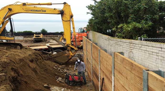 retaining wall building in hamilton